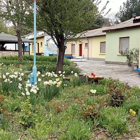 Bungalows Raiski Kat Варна Екстер'єр фото